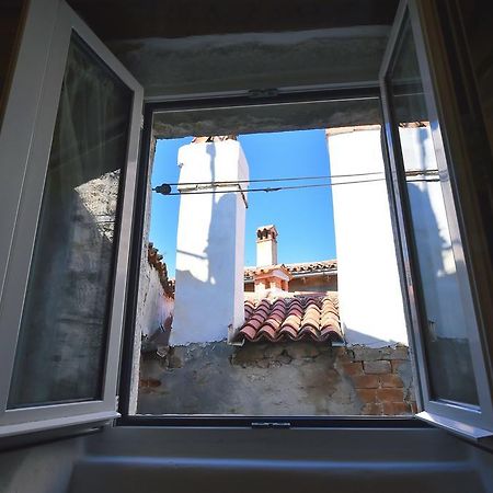 Antique Apartment Arsenale Rovinj Buitenkant foto